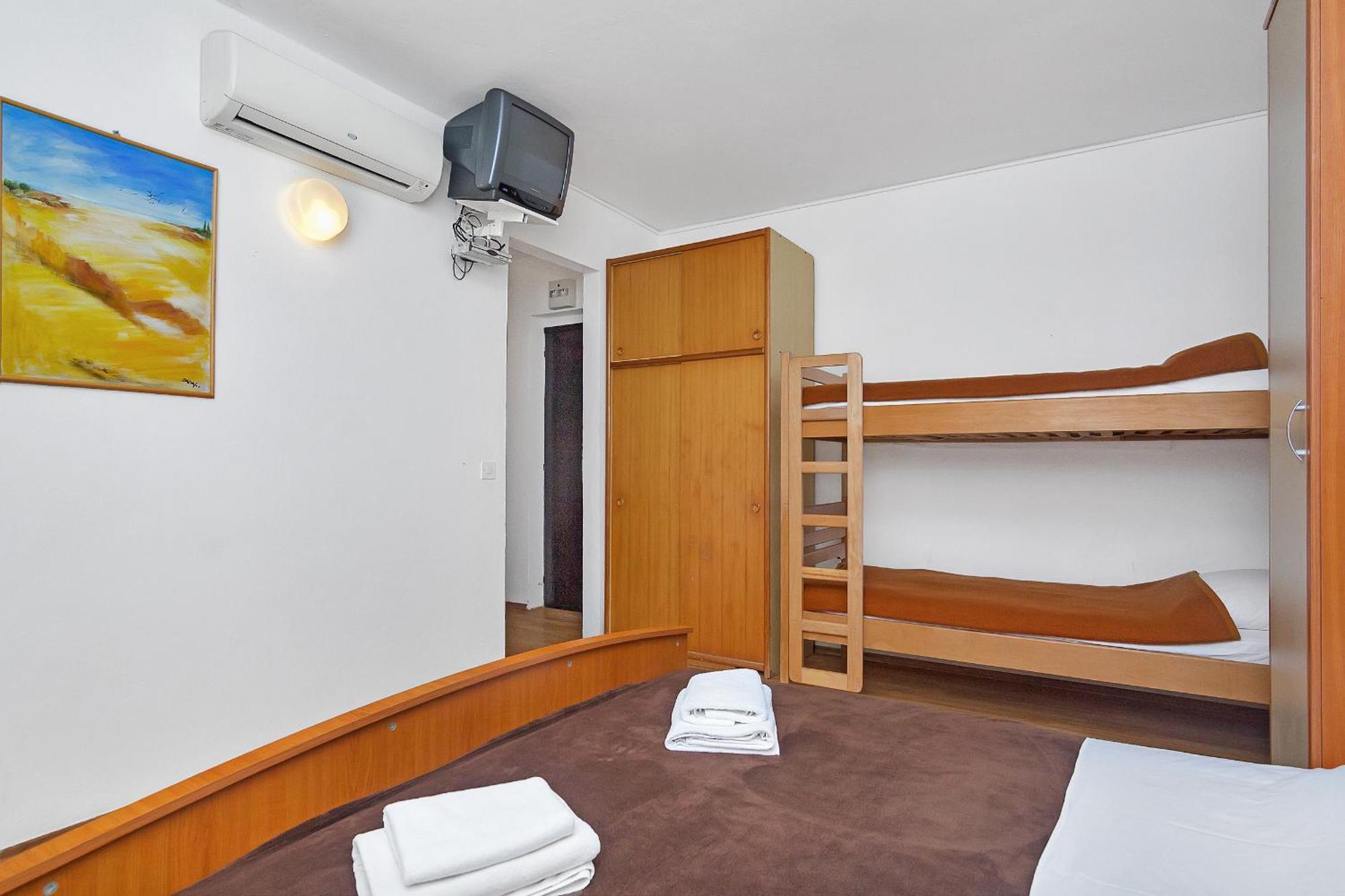 Apartmani Cico Gdinj Eksteriør billede