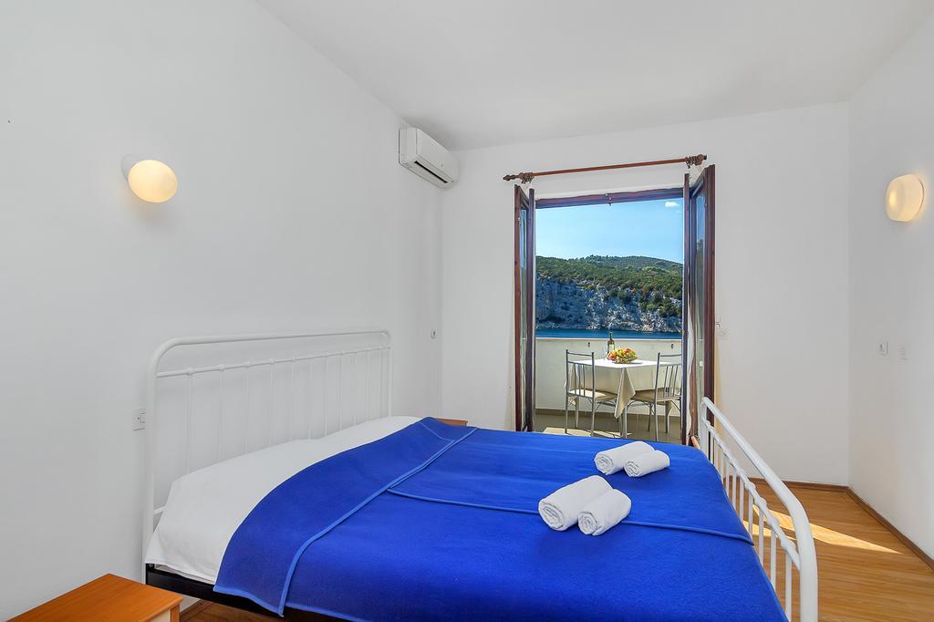 Apartmani Cico Gdinj Eksteriør billede